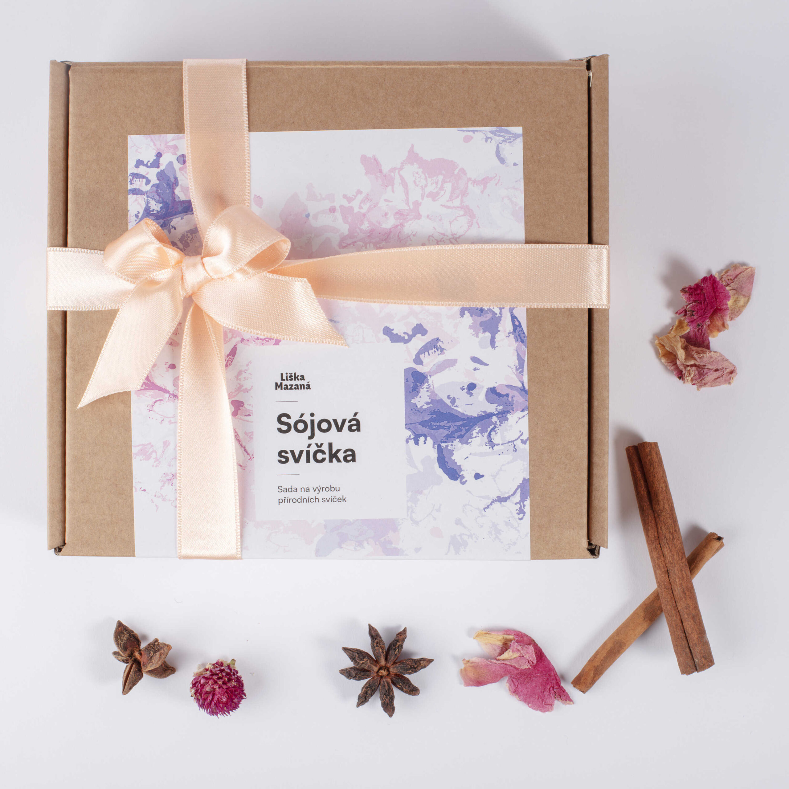 Vánoční Novinka: DIY balíček - vyrob si dvě růžové svíčky